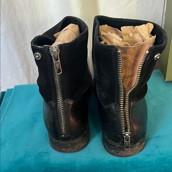 Frye Jamie suede and leather black ankle boots - Picture 4 of 6